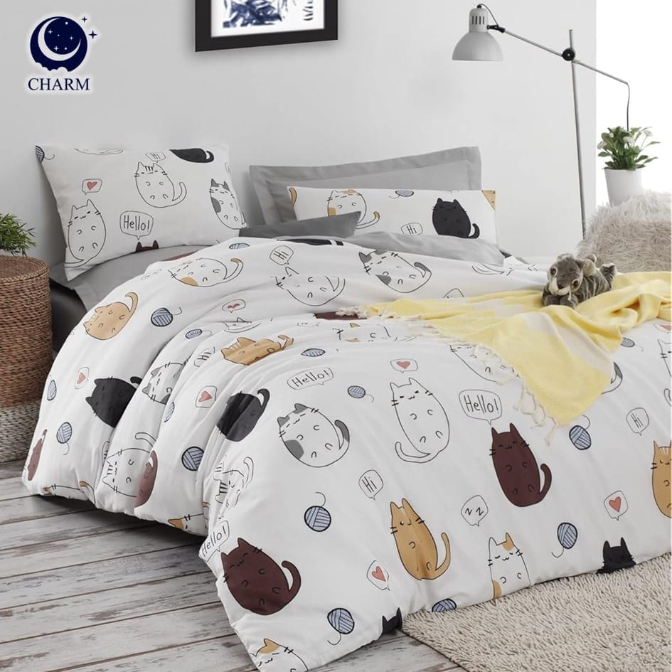 CHARM ชุดผ้าปูที่นอน + ผ้านวม 6 ฟุต 6 ชิ้น ลาย CHUBBY CAT คอลเลคชั่น DREAMY